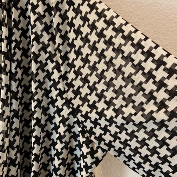 Houndstooth top - Picture 3 of 3